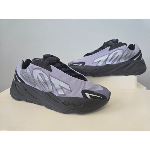Adidas Yeezy 700 MNVN “Geode” Sneakers Men’s Size 9.5 Reflective Logo Kanye Hype - Picture 1 of 6